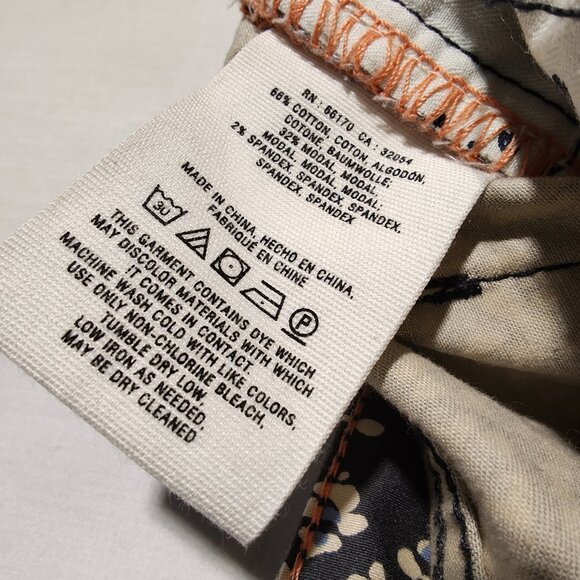 NWOT Women's Anthropologie Pilcro and the Letterpress Serif Sateen Printed Pants - Picture 7 of 11